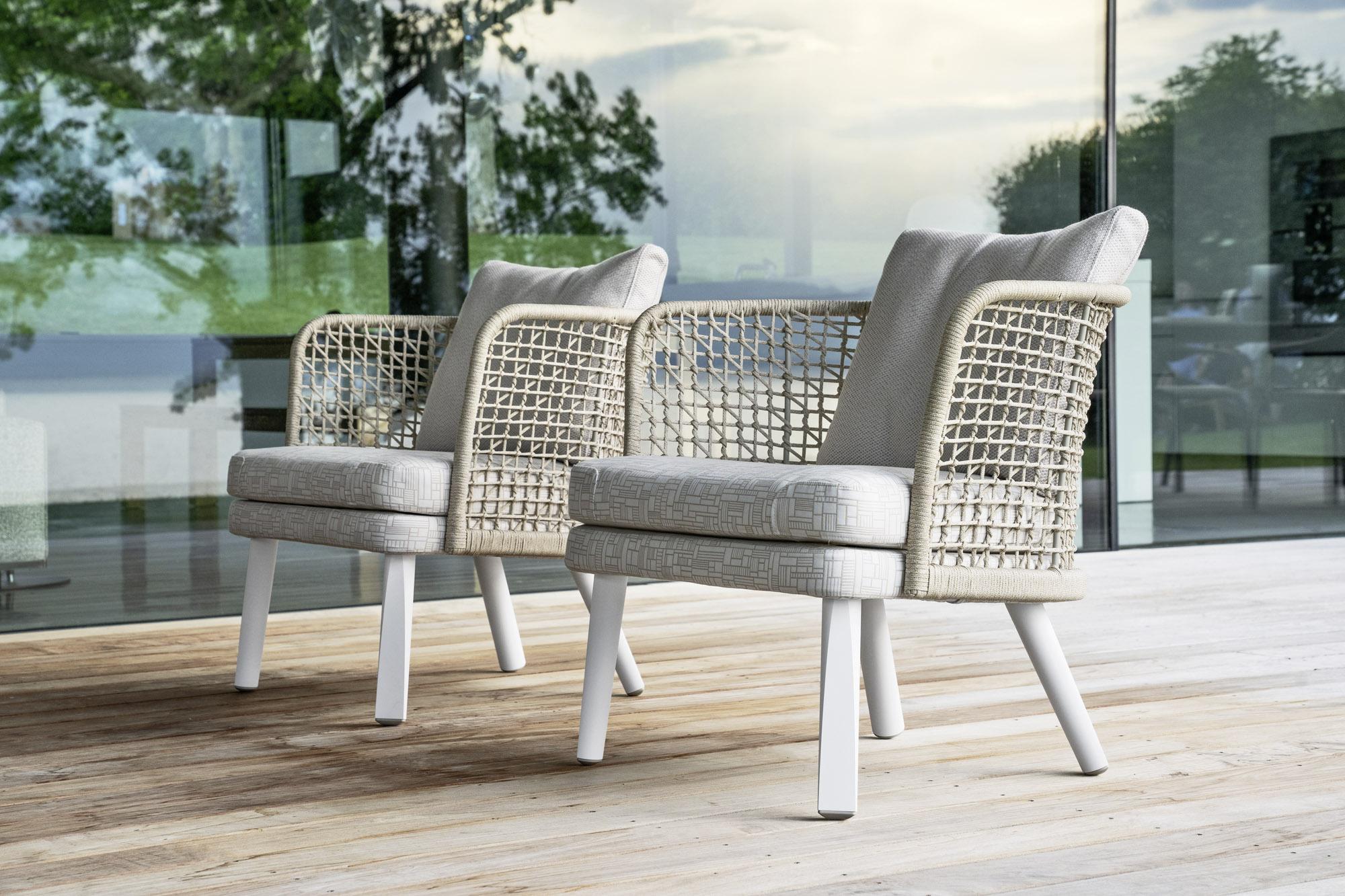EMMA Armchair